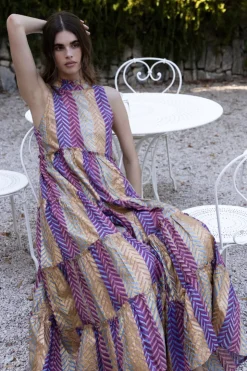 Oliphant Maxis><noscript><img width=